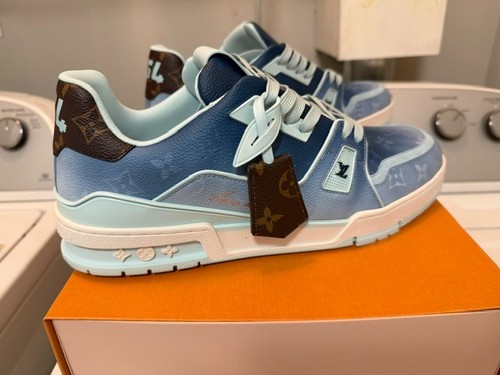 Authentic louis vuitton - louis,